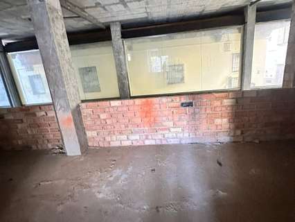 Nave industrial en venta en La Zubia