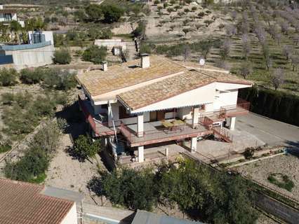 Chalet en venta en Petrer