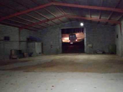 Nave industrial en venta en Coles