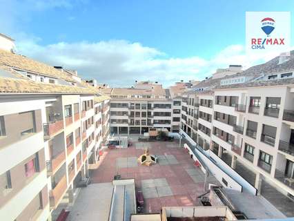 Piso en venta en Baza rebajado