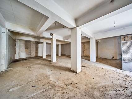 Local comercial en venta en Baza