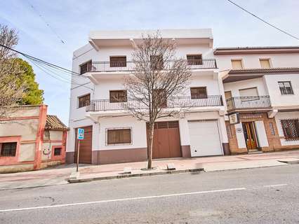 Edificio en venta en Baza
