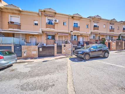 Casa en venta en La Zubia