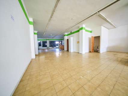 Local comercial en venta en Baza