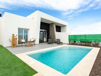 Villa en venta en Algorfa