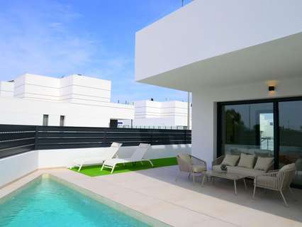 Villa en venta en Dolores zona polideportivo