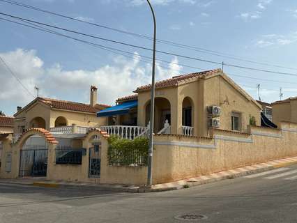 Villa en venta en Elche/Elx La Marina