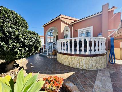 Villa en venta en Elche/Elx zona La Marina rebajada