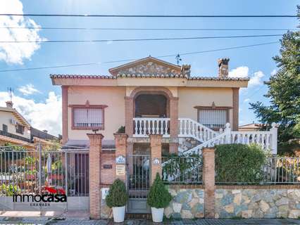 Chalet en venta en La Zubia