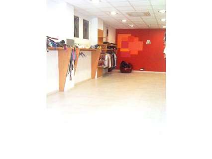 Local comercial en venta en Oliva