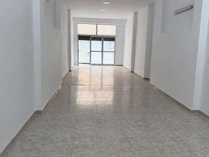 Local comercial en alquiler en Oliva