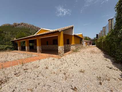 Casa rústica en venta en Yeste