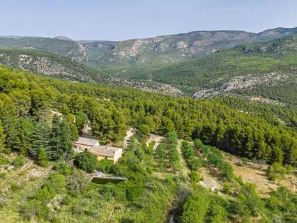 Casa rústica en venta en Moratalla