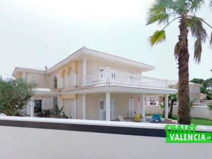 Villa en venta en Valencia