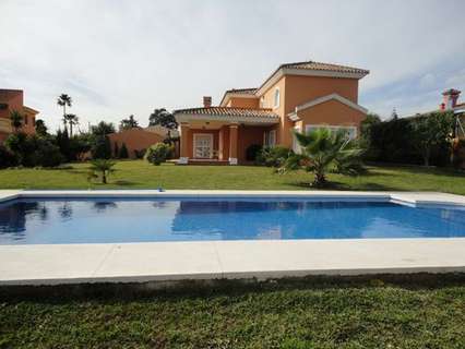 Villa en venta en Estepona