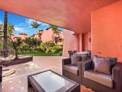 Villa en venta en Estepona