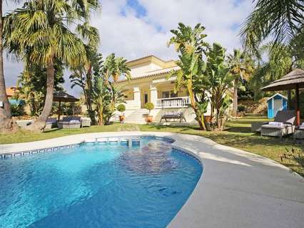 Villa en venta en Estepona