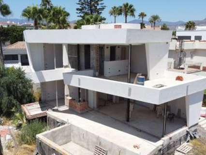 Villa en venta en Marbella