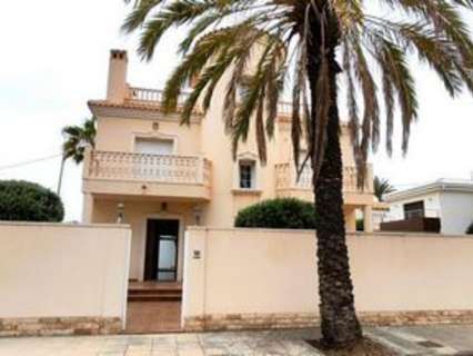 Villa en venta en Orihuela