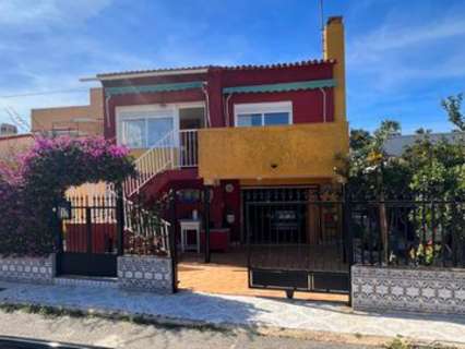 Villa en venta en Torrevieja