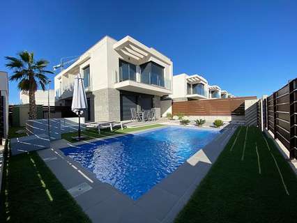 Villa en venta en Los Montesinos