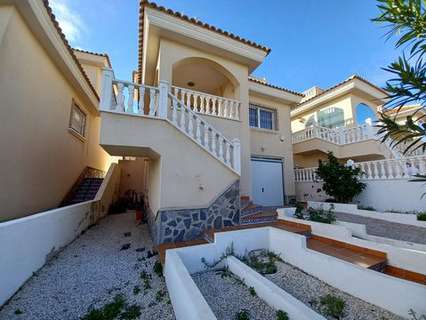 Villa en venta en Orihuela