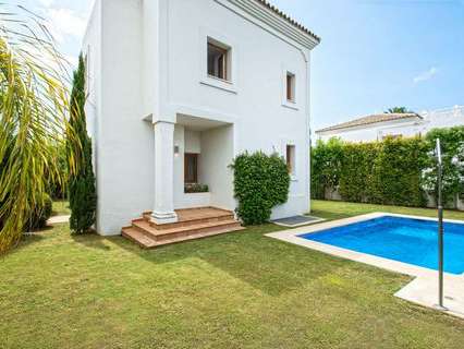 Villa en venta en Estepona