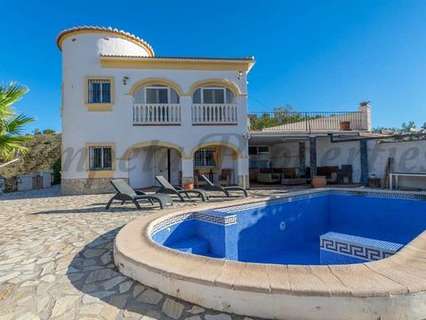 Villa en venta en Cómpeta