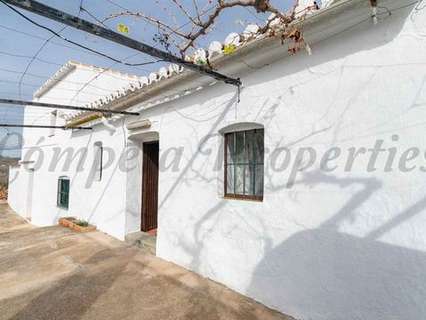 Villa en venta en Cómpeta