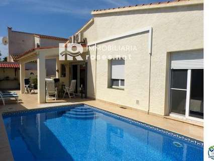 Villa en venta en Roses