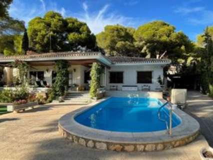 Villa en venta en Orihuela zona Orihuela-Costa