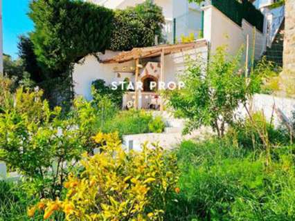 Villa en venta en Llançà