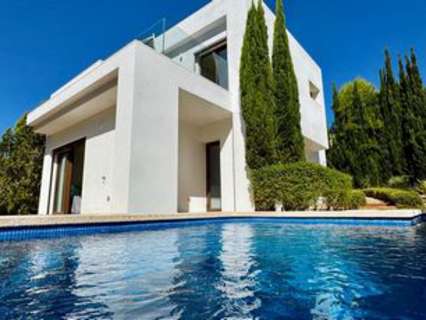 Villa en venta en Orihuela