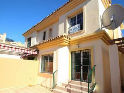 Villa en venta en Fuengirola