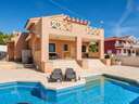 Villa en venta en Quesada