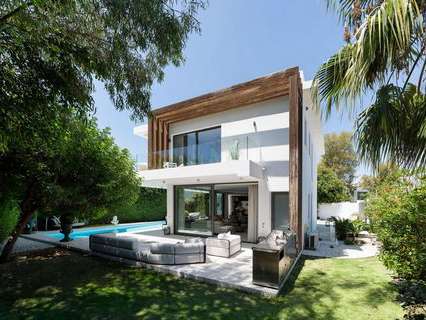 Villa en venta en Estepona