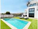Villa en venta en Algorfa