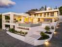 Villa en venta en Estepona
