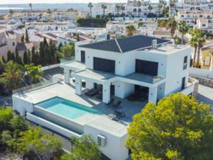 Villa en venta en Quesada