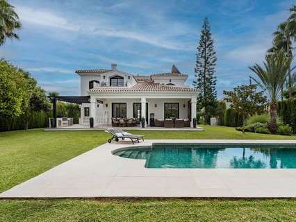 Villa en venta en Estepona