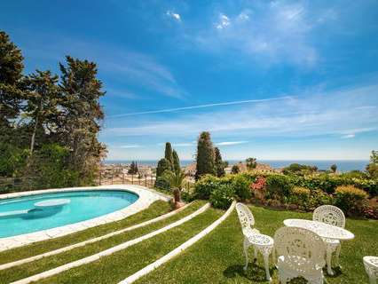Villa en venta en Benalmádena