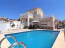 Chalet en venta en Benijófar