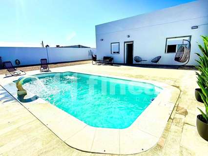 Casa rústica en venta en Dos Hermanas