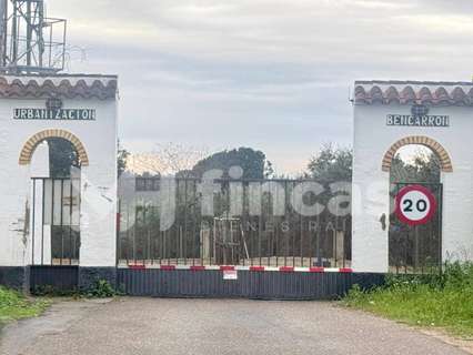 Parcela rústica en venta en Utrera