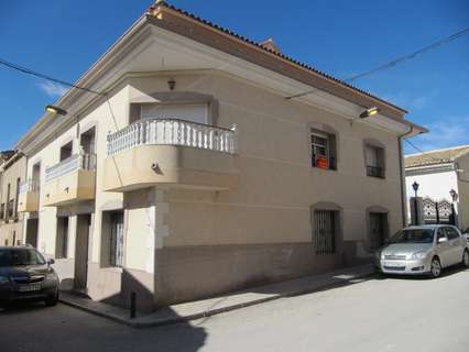 Casa en venta en Algueña, rebajada
