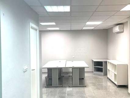 Local comercial en alquiler en Novelda