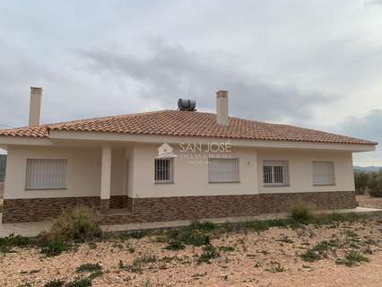 Chalet en venta en Abanilla