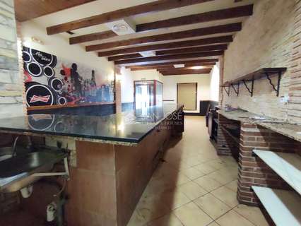 Local comercial en alquiler en Novelda