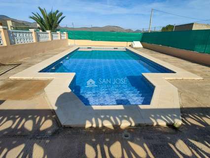 Chalet en venta en Hondón de las Nieves