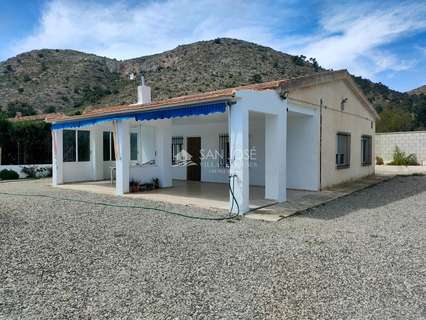 Chalet en alquiler en Aspe
